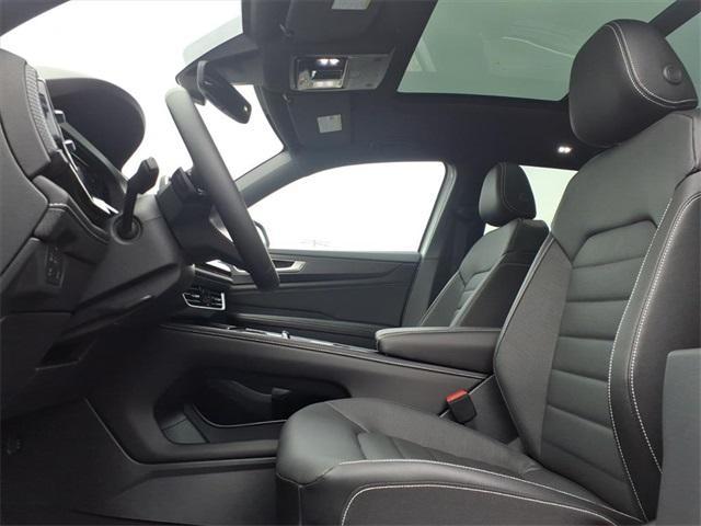 new 2026 Volkswagen Atlas Cross Sport car, priced at $47,802