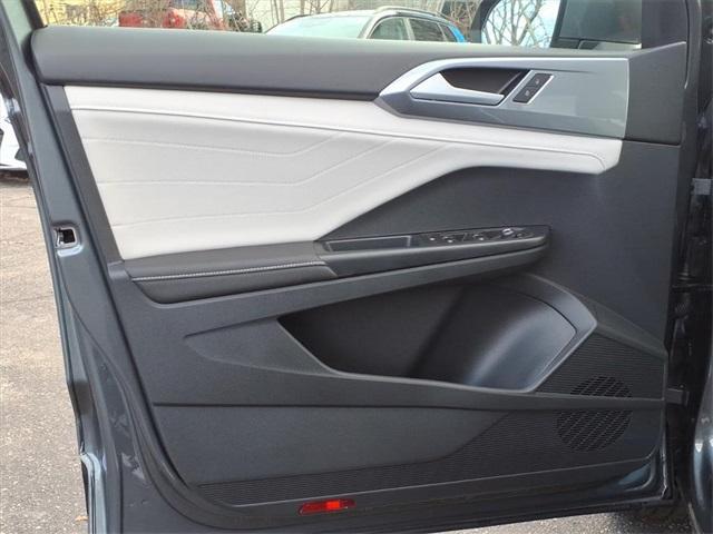 new 2026 Volkswagen Taos car, priced at $37,526