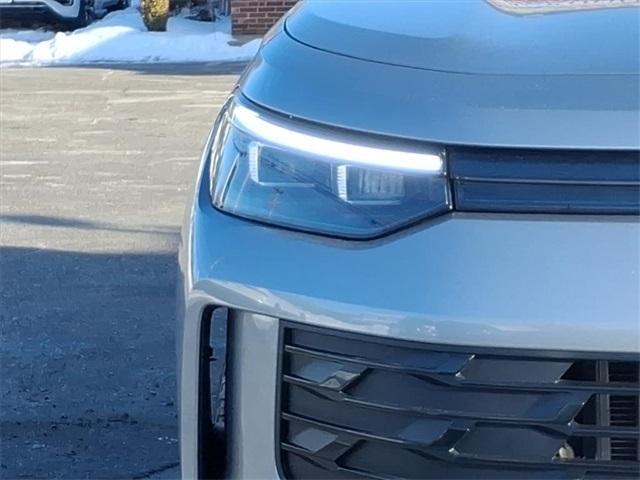 used 2025 Volkswagen Tiguan car, priced at $31,999