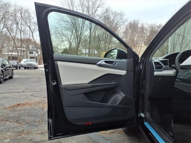 new 2026 Volkswagen Taos car, priced at $36,981