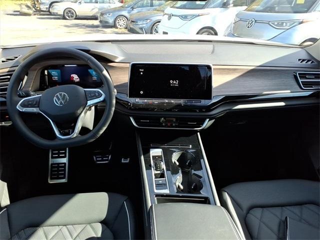 new 2026 Volkswagen Atlas car, priced at $53,352