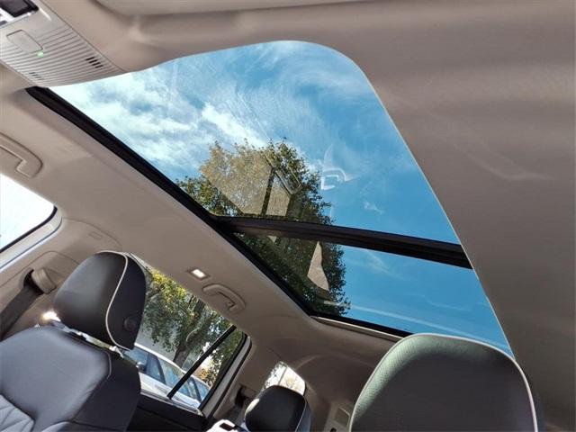 new 2026 Volkswagen Atlas car, priced at $53,352