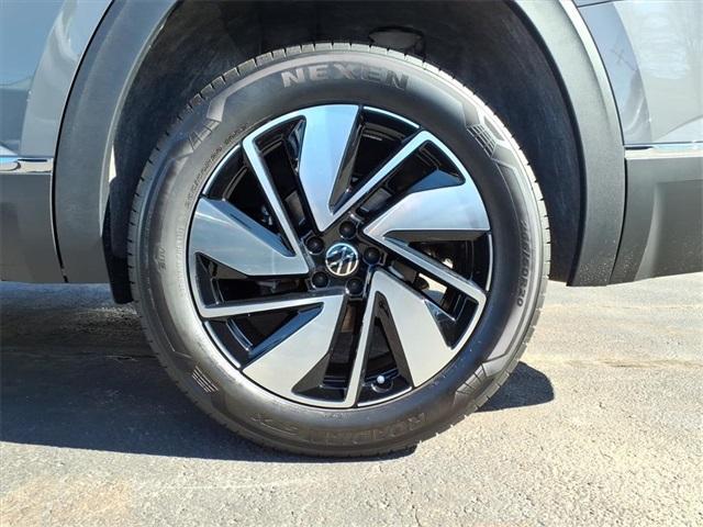 new 2026 Volkswagen Atlas car, priced at $47,958