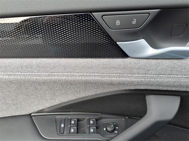 new 2026 Volkswagen Tiguan car, priced at $32,963