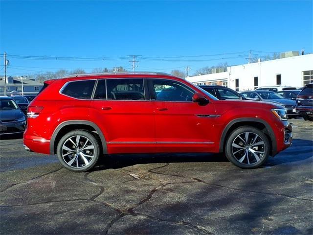 used 2025 Volkswagen Atlas car, priced at $43,701