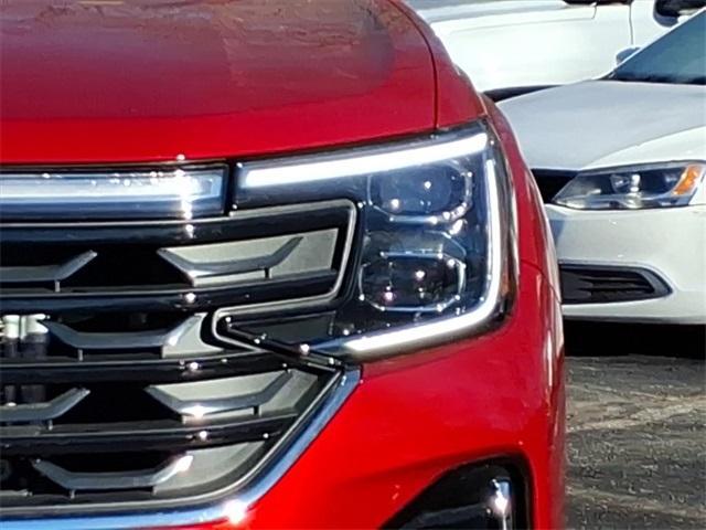 used 2025 Volkswagen Atlas car, priced at $43,701