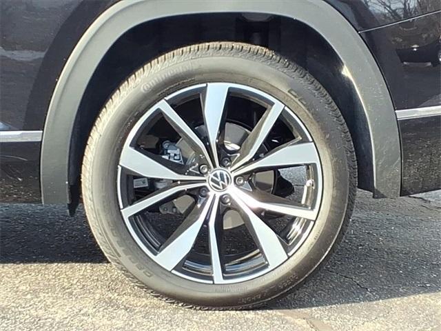 new 2026 Volkswagen Atlas car, priced at $52,975