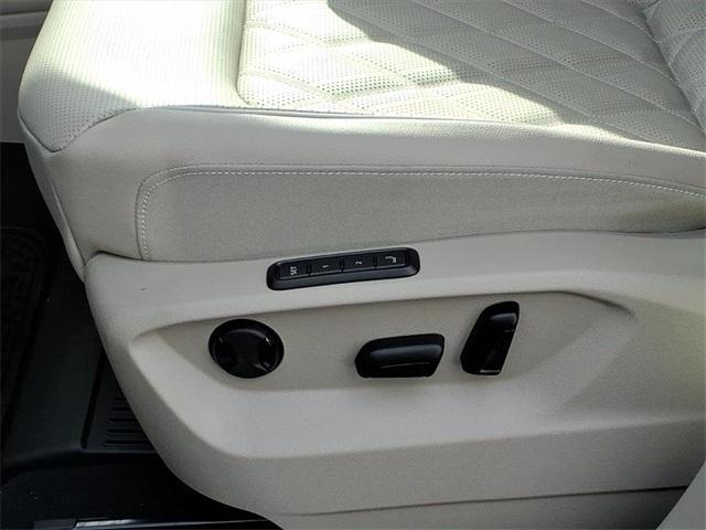 new 2026 Volkswagen Atlas car, priced at $52,355