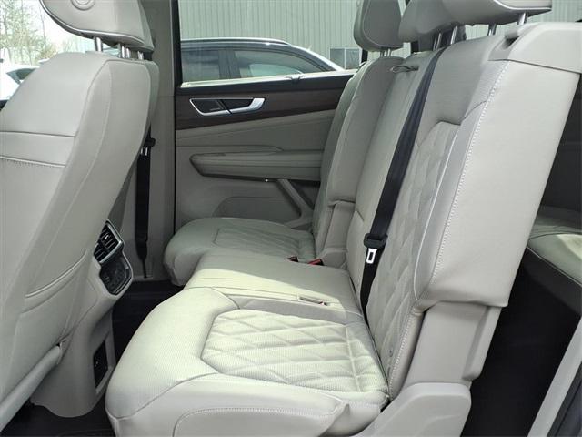 new 2026 Volkswagen Atlas car, priced at $52,355