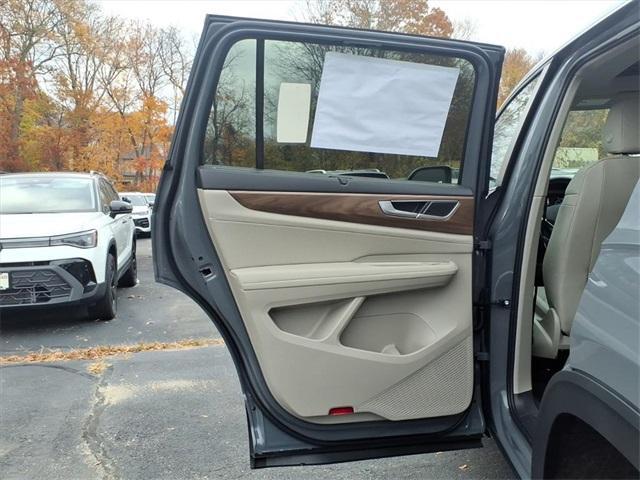 new 2026 Volkswagen Atlas car, priced at $45,555