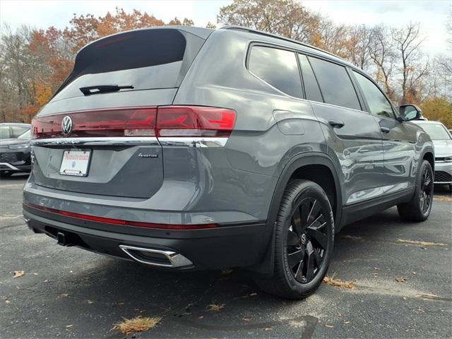 new 2026 Volkswagen Atlas car, priced at $45,555