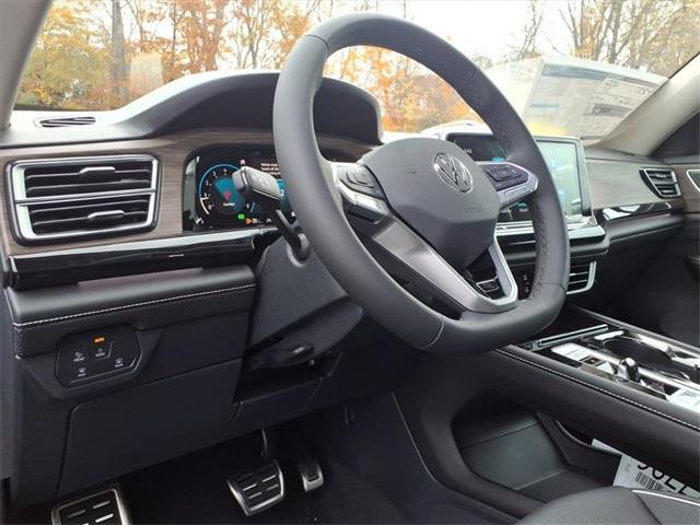 new 2026 Volkswagen Atlas car, priced at $52,377