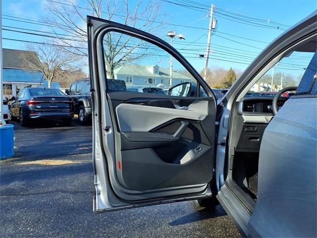 new 2026 Volkswagen Tiguan car, priced at $35,733