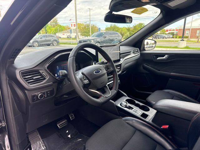 used 2023 Ford Escape car, priced at $25,888