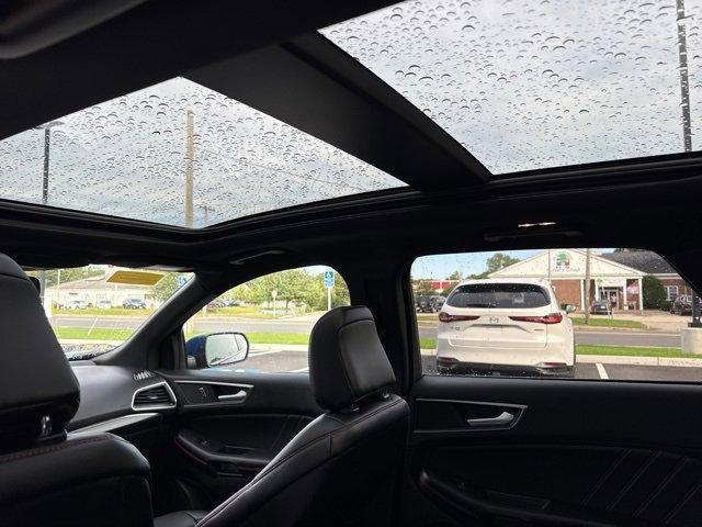 used 2024 Ford Edge car, priced at $34,387