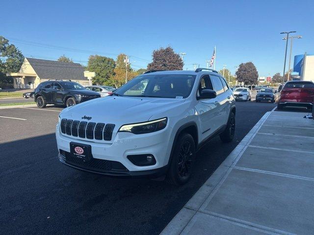 used 2023 Jeep Cherokee car, priced at $25,287