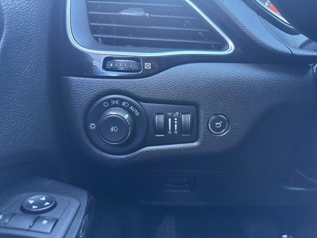 used 2023 Jeep Cherokee car, priced at $25,287