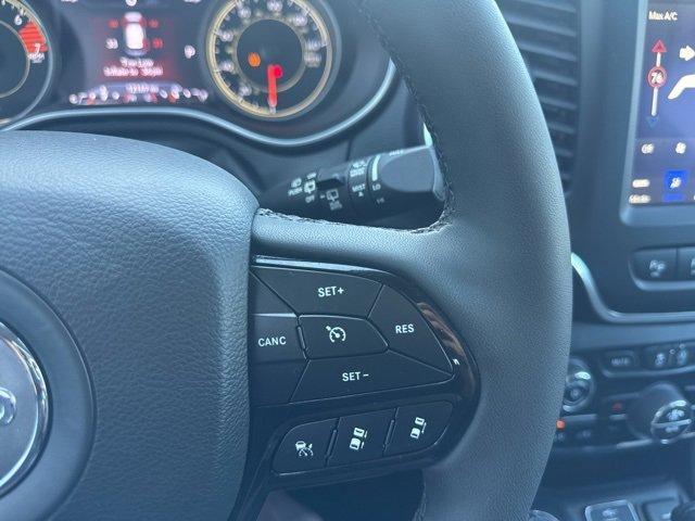 used 2023 Jeep Cherokee car, priced at $25,287