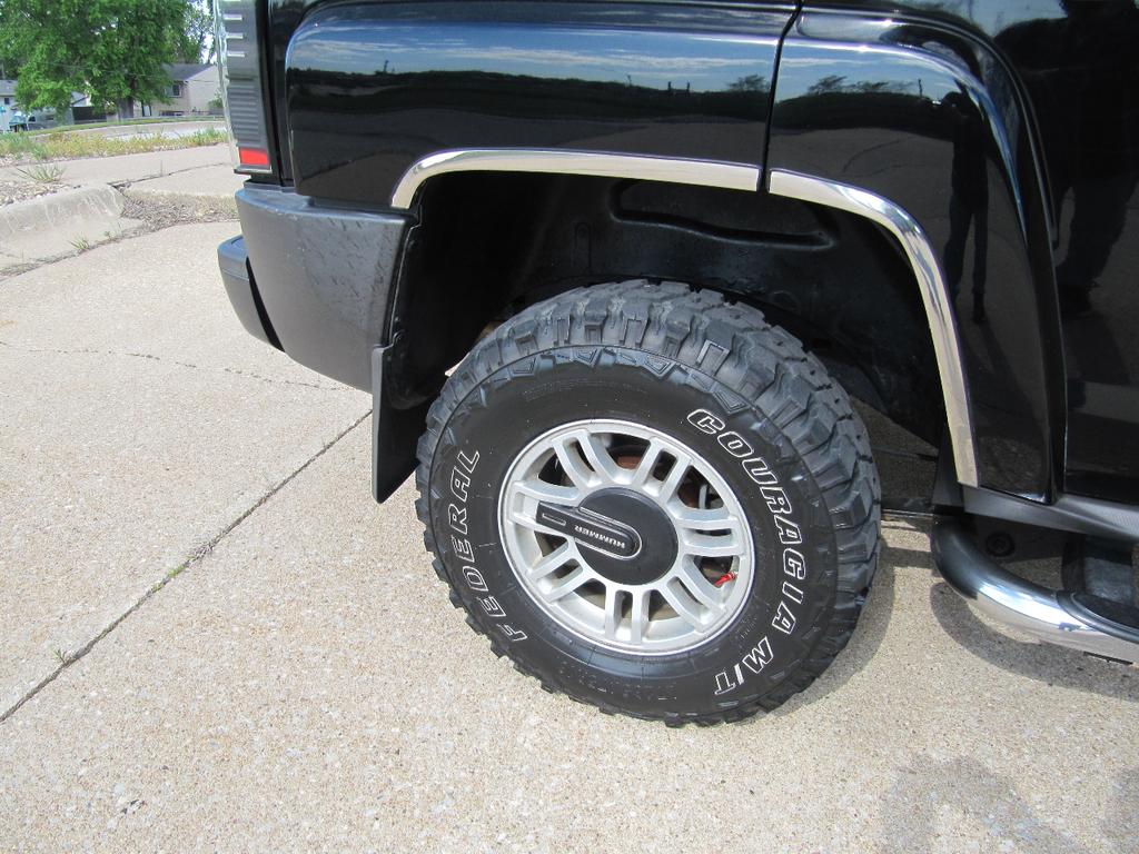 used 2007 Hummer H3 car, priced at $13,900