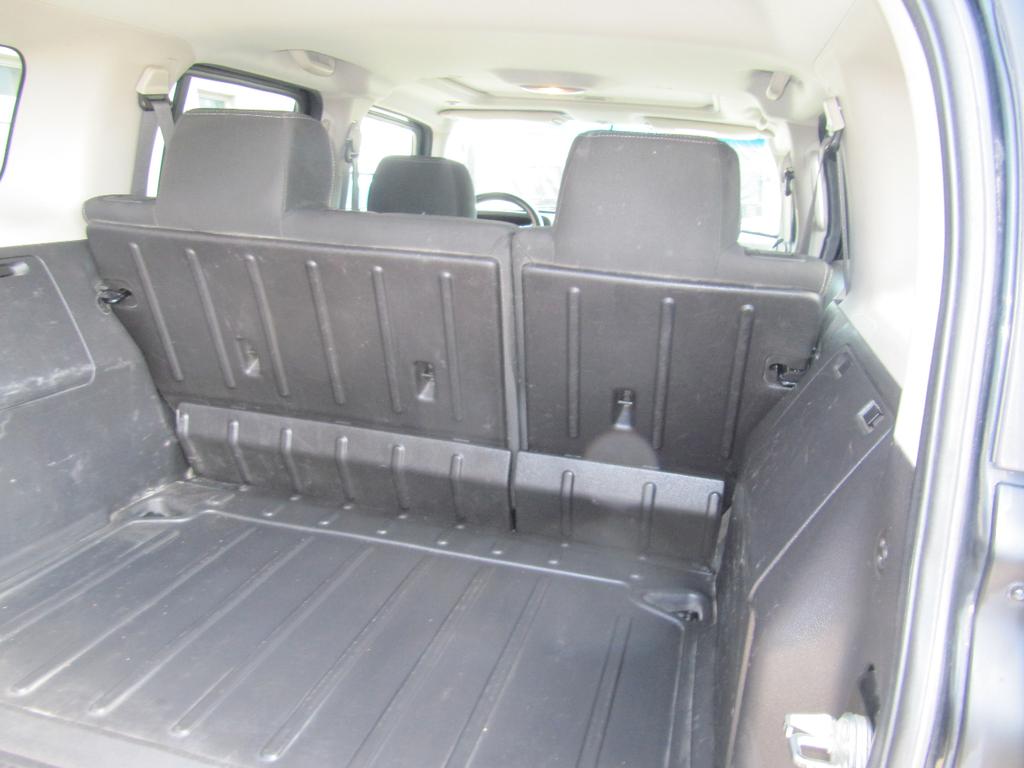 used 2007 Hummer H3 car, priced at $13,900