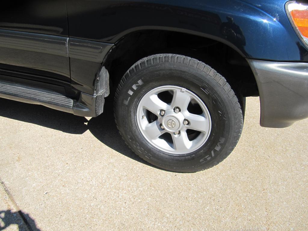 used 2000 Toyota Land Cruiser car, priced at $16,900