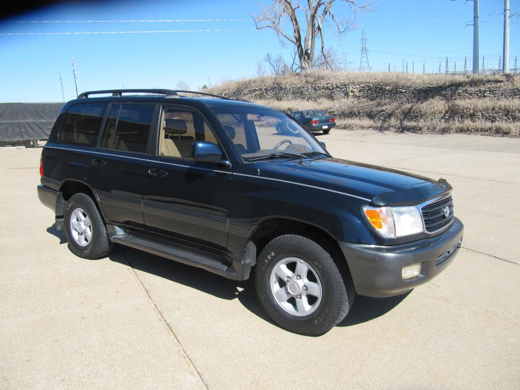 used 2000 Toyota Land Cruiser car, priced at $16,900