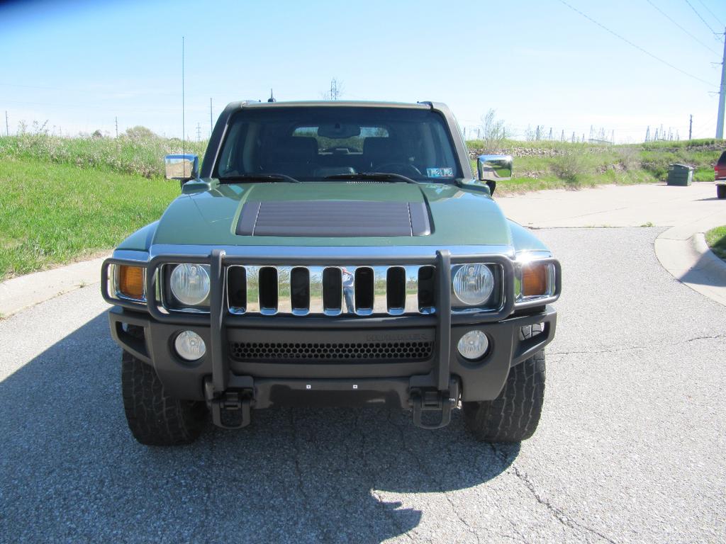 used 2006 Hummer H3 car, priced at $13,900