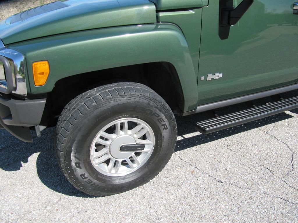 used 2006 Hummer H3 car, priced at $13,900