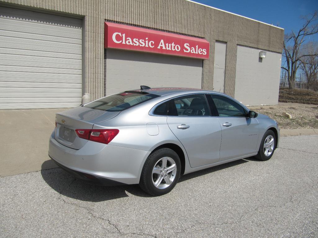 used 2022 Chevrolet Malibu car, priced at $12,900