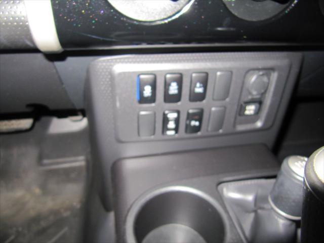 used 2012 Toyota FJ Cruiser car, priced at $27,900