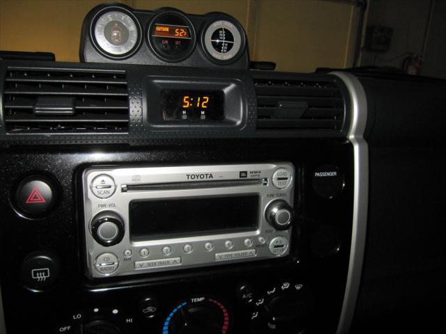 used 2012 Toyota FJ Cruiser car, priced at $27,900