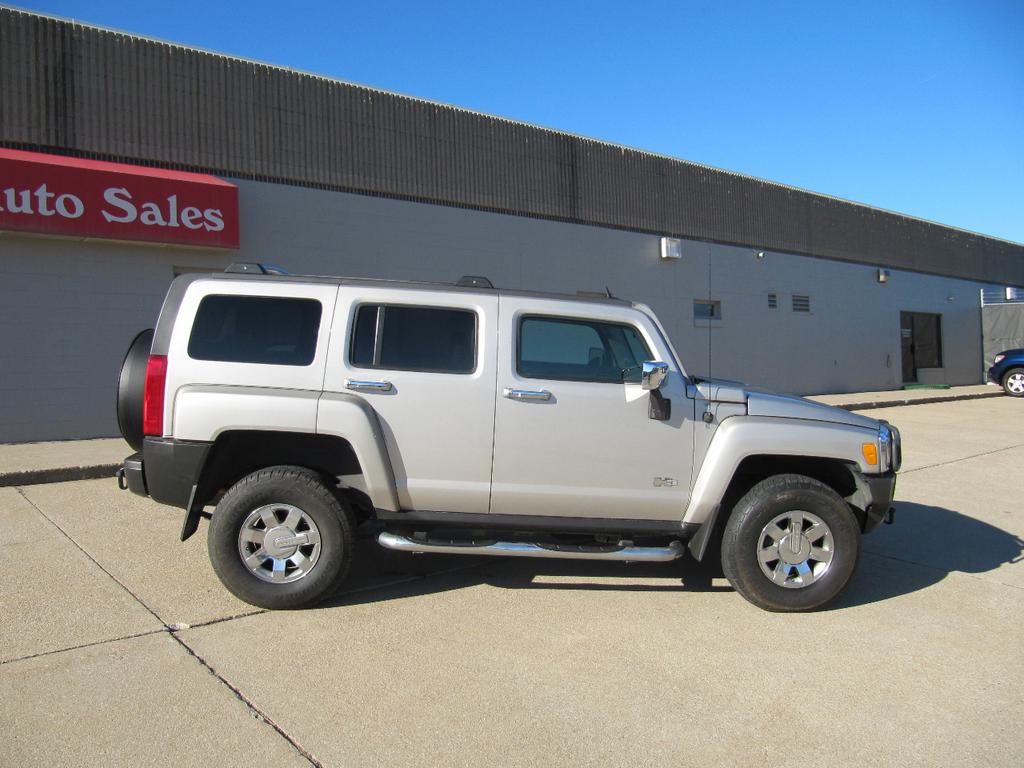 used 2006 Hummer H3 car, priced at $12,900