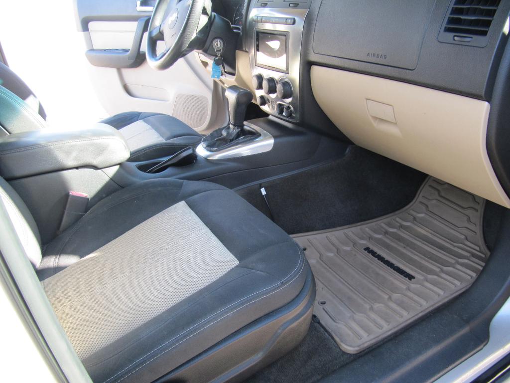 used 2006 Hummer H3 car, priced at $12,900