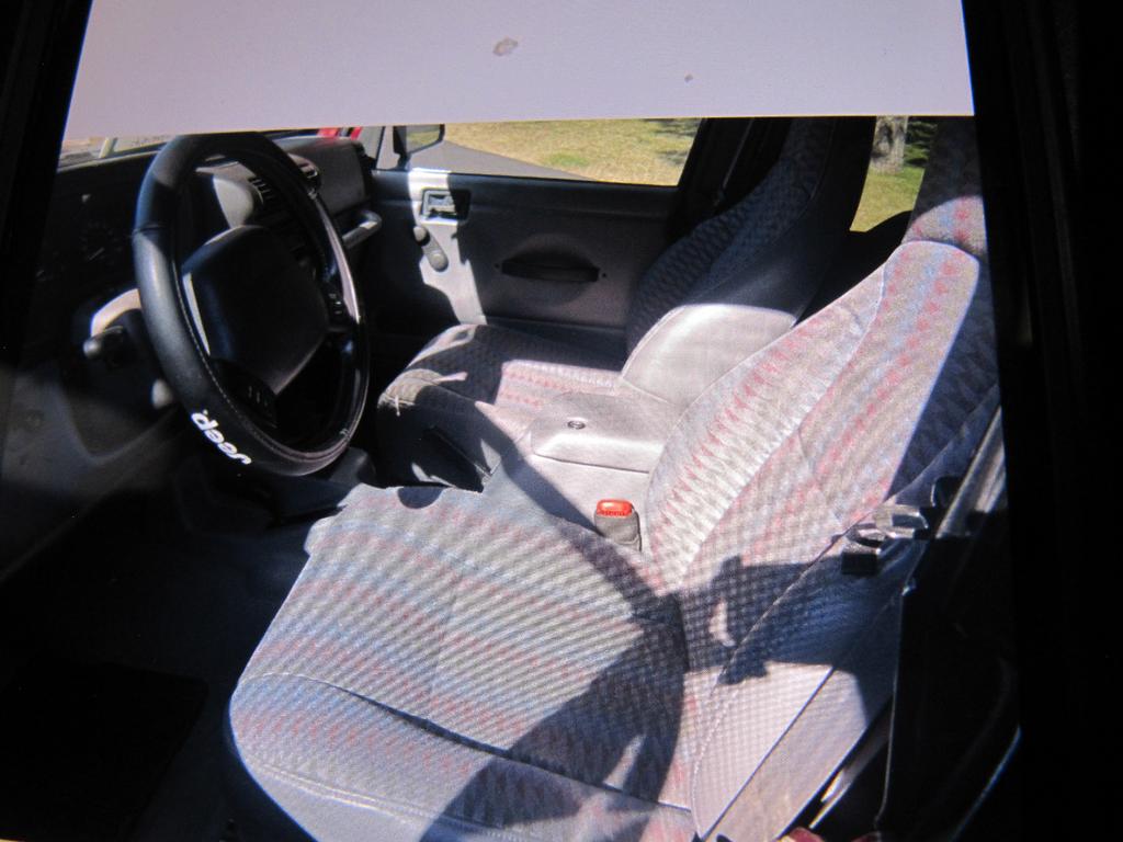 used 1998 Jeep Wrangler car, priced at $12,900