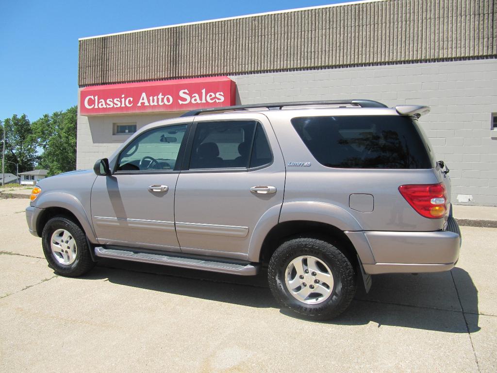 used 2001 Toyota Sequoia car, priced at $12,900