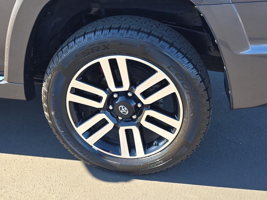 used 2021 Toyota 4Runner car, priced at $32,987