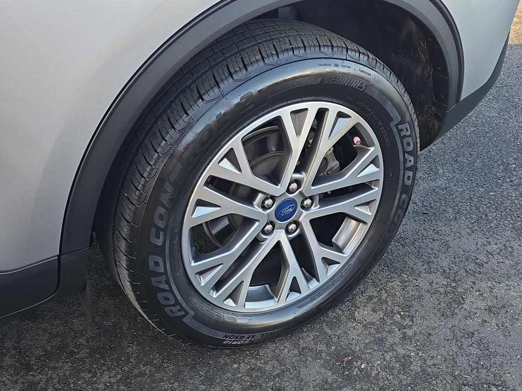 used 2022 Ford Escape car, priced at $18,995