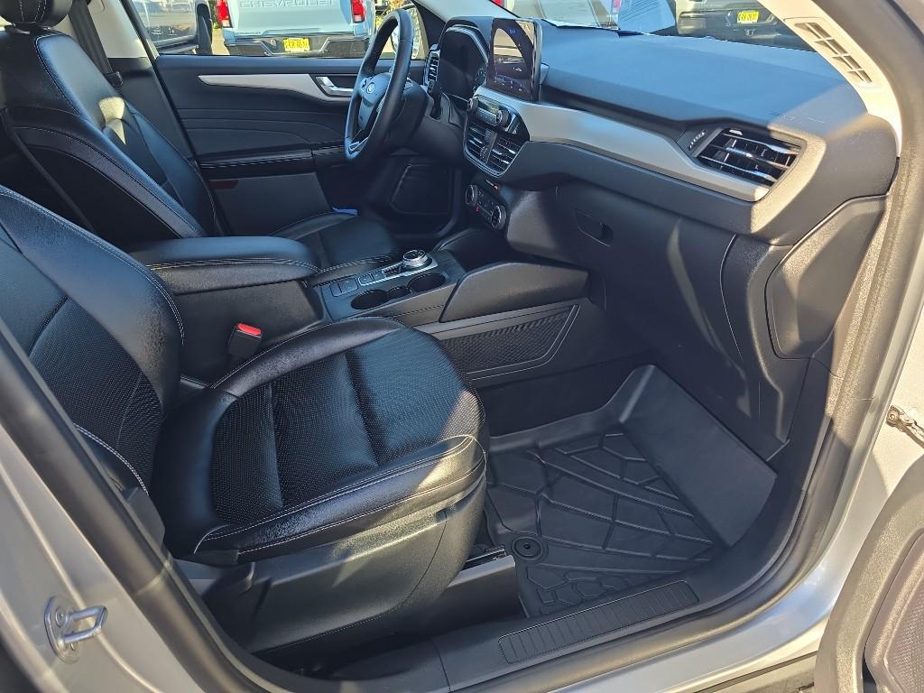 used 2022 Ford Escape car, priced at $18,995