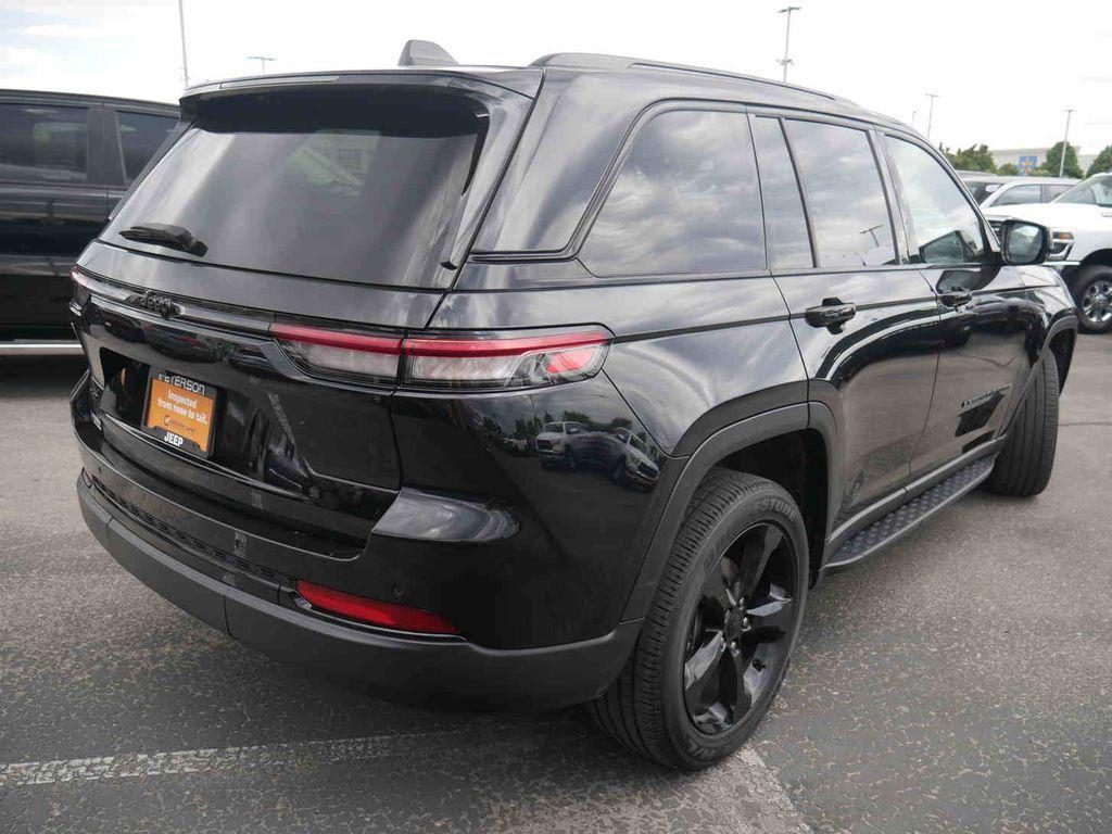 used 2024 Jeep Grand Cherokee car, priced at $34,399