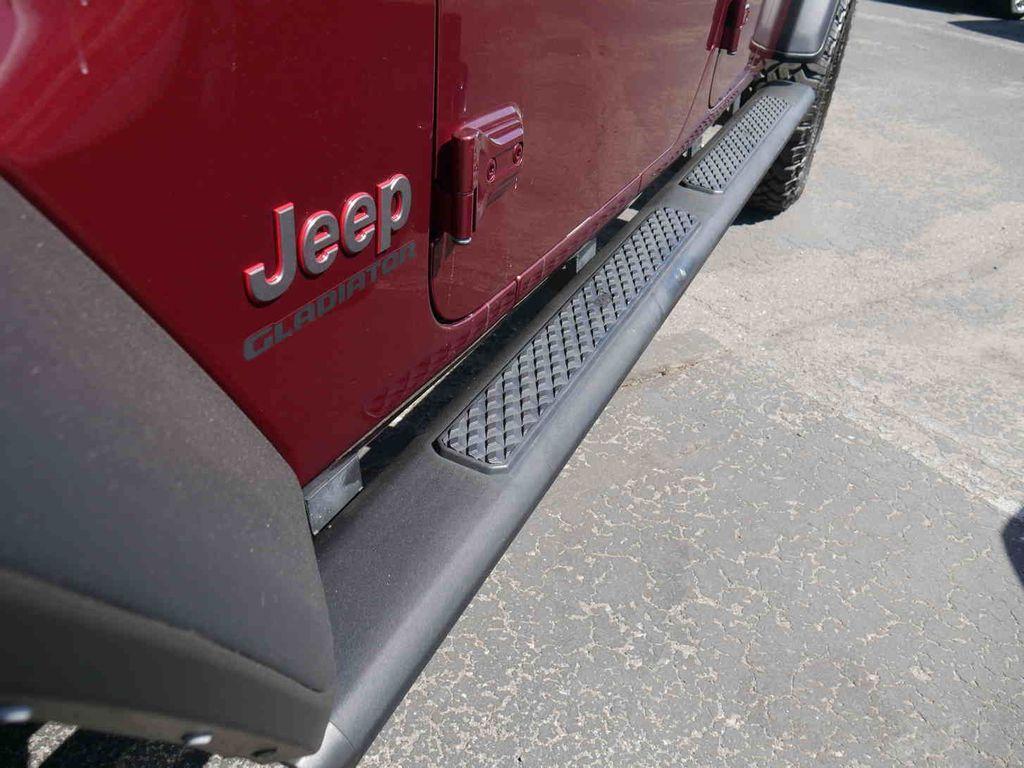 used 2021 Jeep Gladiator car, priced at $37,998