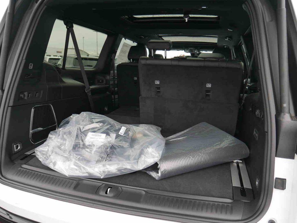 new 2025 Jeep Wagoneer L car, priced at $79,456