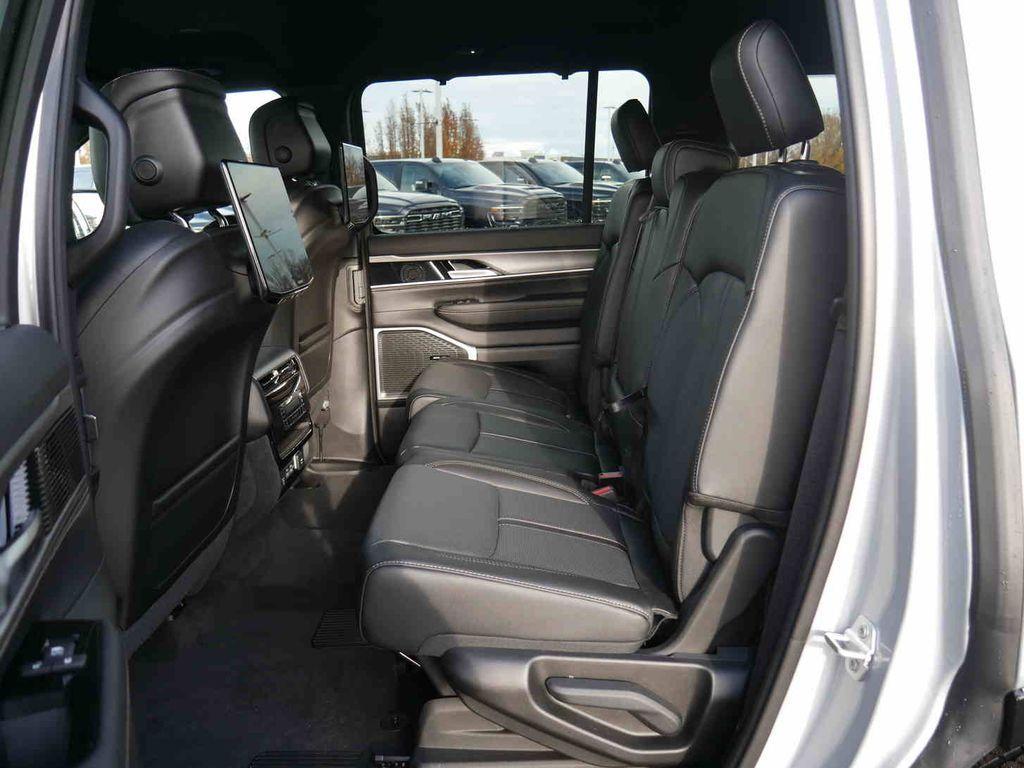 new 2025 Jeep Wagoneer car, priced at $75,267