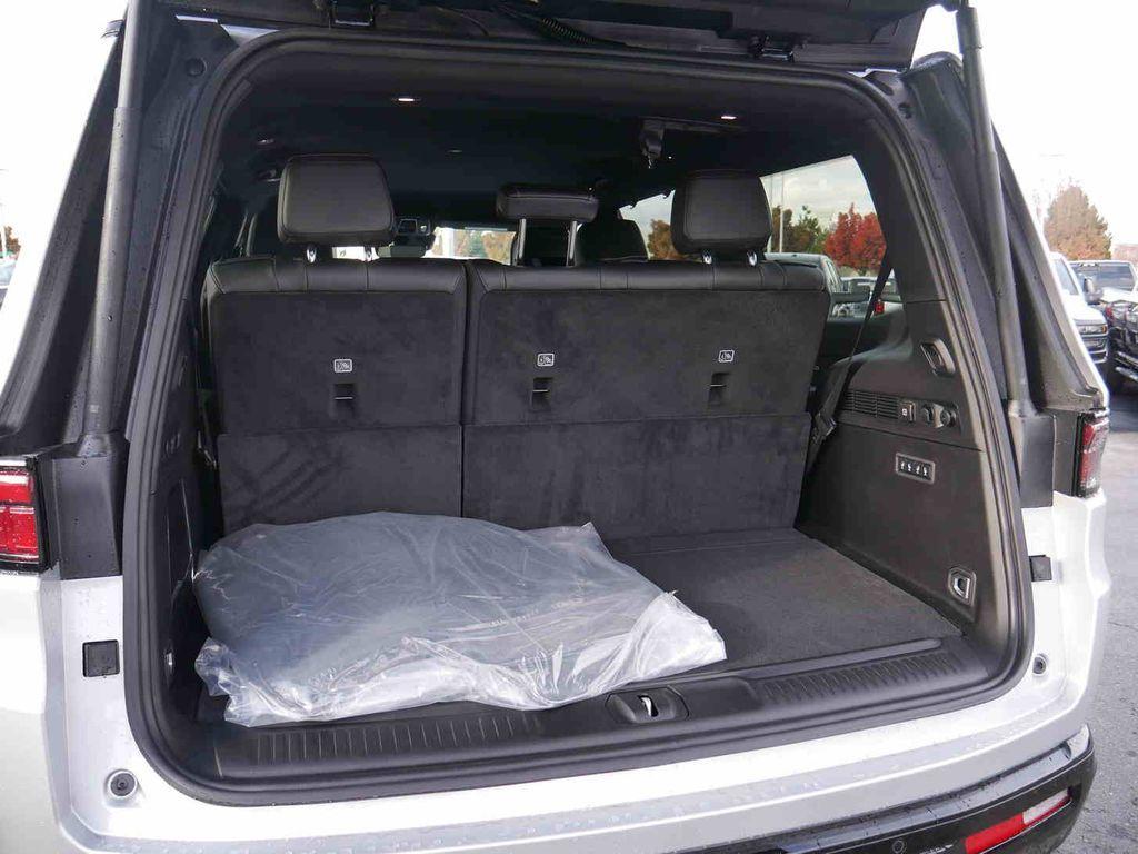 new 2025 Jeep Wagoneer car, priced at $75,267