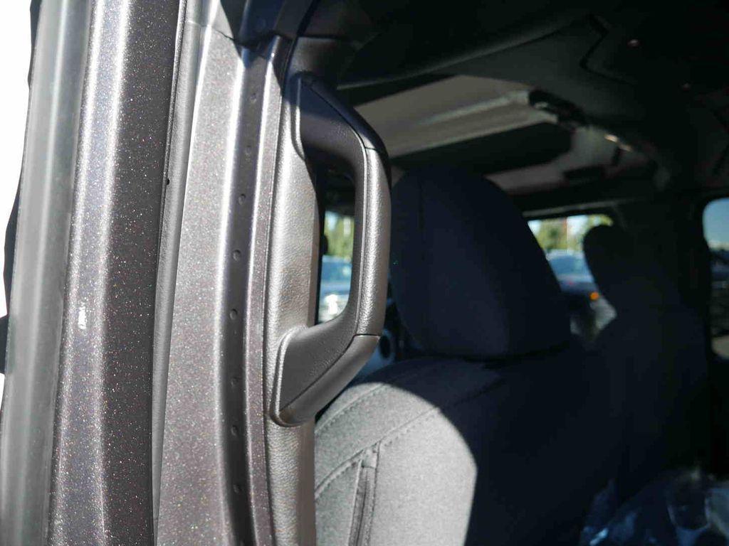 new 2025 Jeep Gladiator car, priced at $38,430