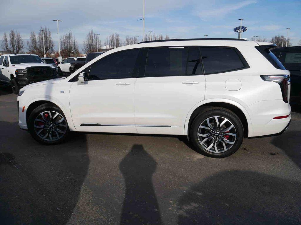 used 2023 Cadillac XT6 car, priced at $39,599