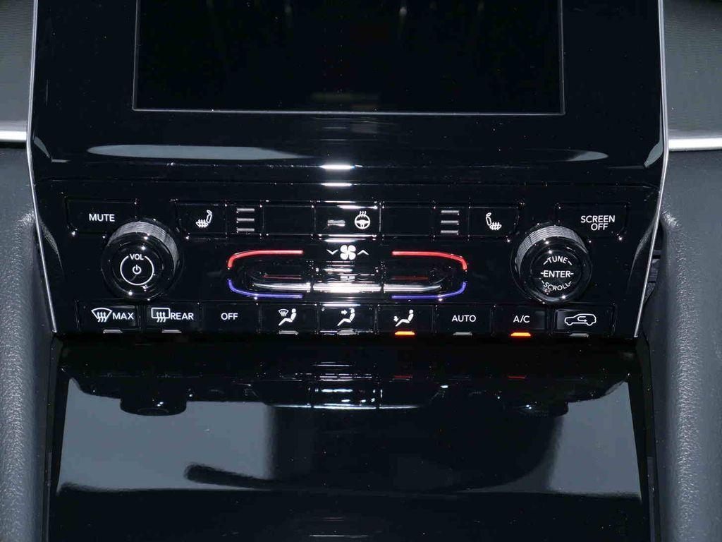 new 2025 Jeep Grand Cherokee L car, priced at $37,496