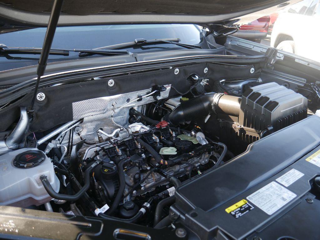used 2025 Volkswagen Atlas car, priced at $29,998