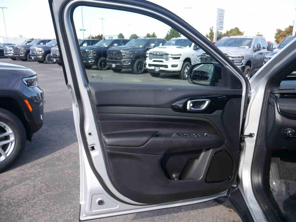 new 2026 Jeep Compass car, priced at $27,462