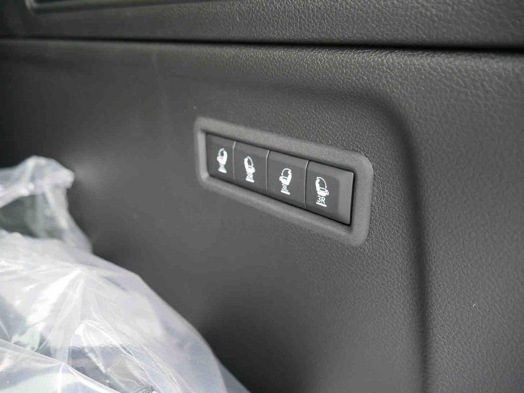 new 2025 Jeep Wagoneer L car, priced at $80,095