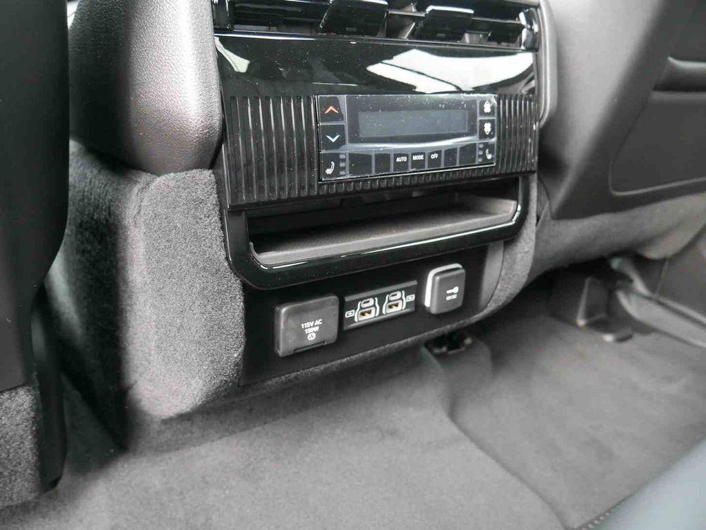 new 2025 Jeep Wagoneer L car, priced at $80,095